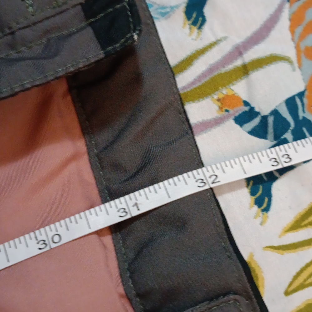 Helly Hansen Black and Gray Striped Hooded Jacket - Picture 11 of 15